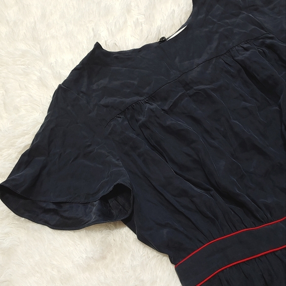 ⬇️Price Drop! Frame 100% Silk Peplum Top - Navy Blue/Red - Picture 4 of 13